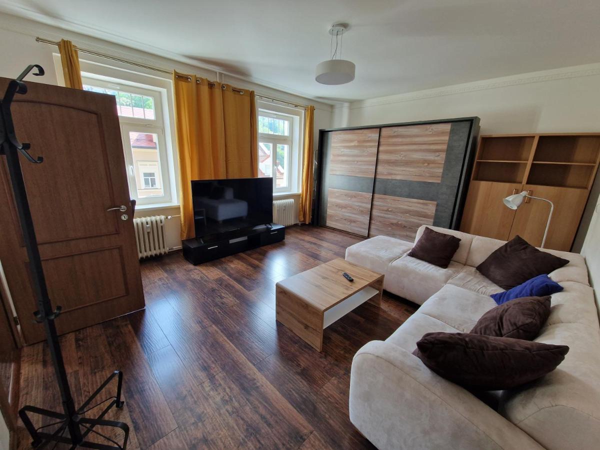 Apartmán 63m2 s balkonem v lázeňském centru KLV Exterior foto